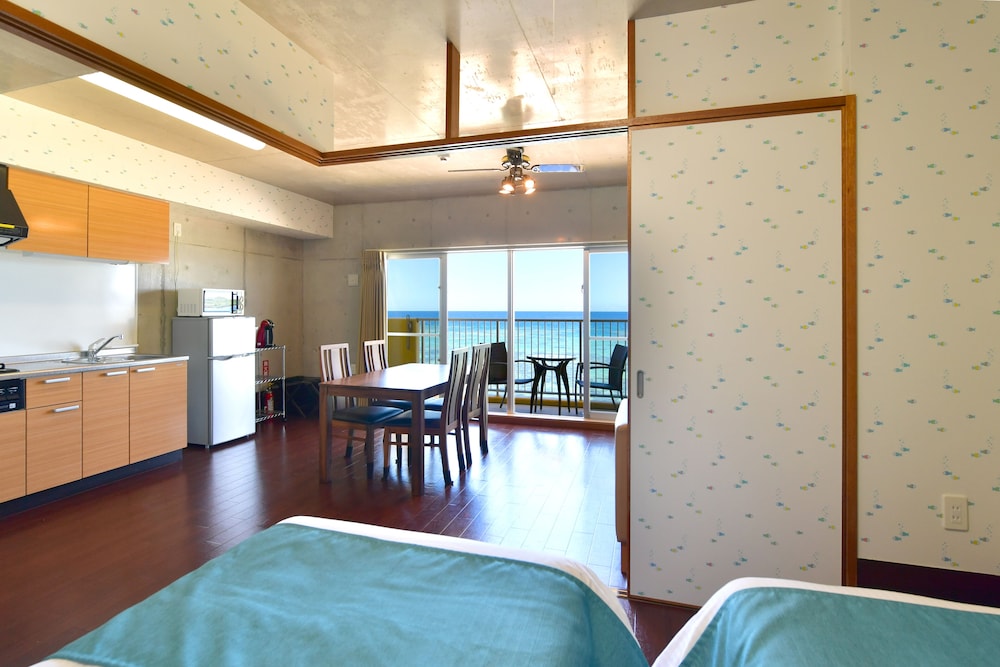 Standard Beachfront Condo, Non Smoking, Ocean View (1st Floor)