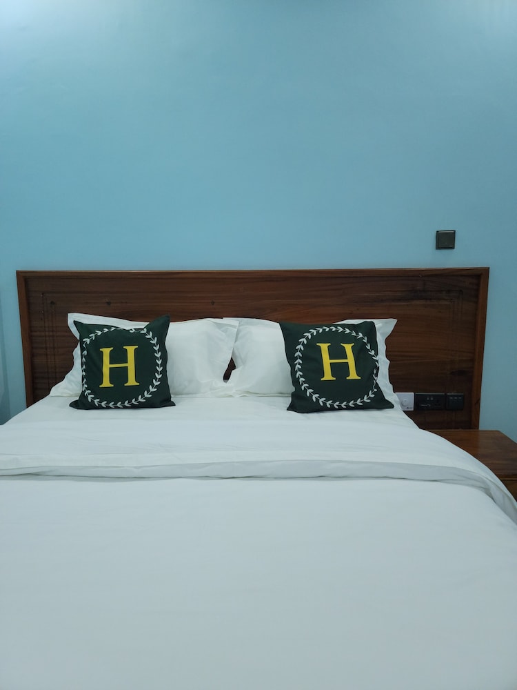 Deluxe Double Room, Courtyard View photo 3