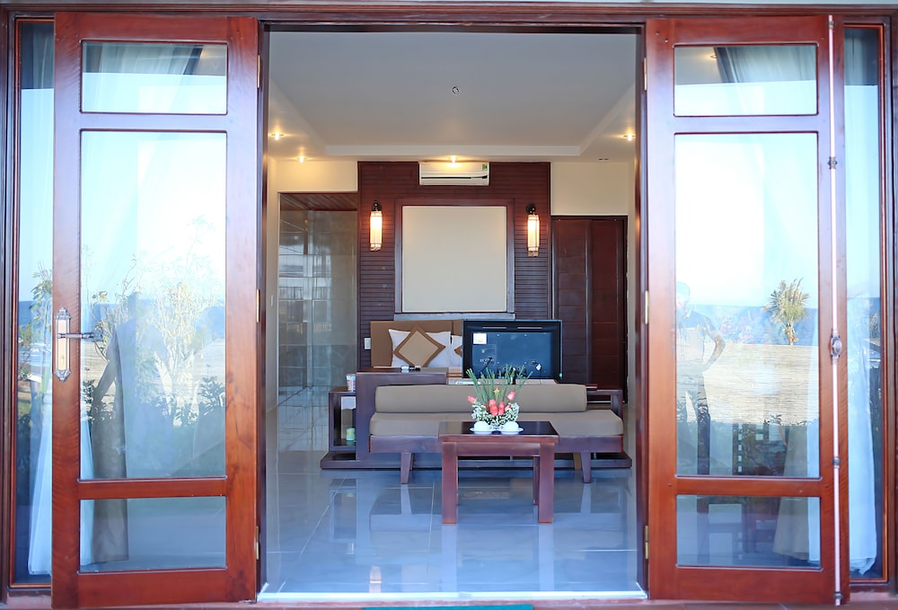 Deluxe Room, Ocean View photo 3