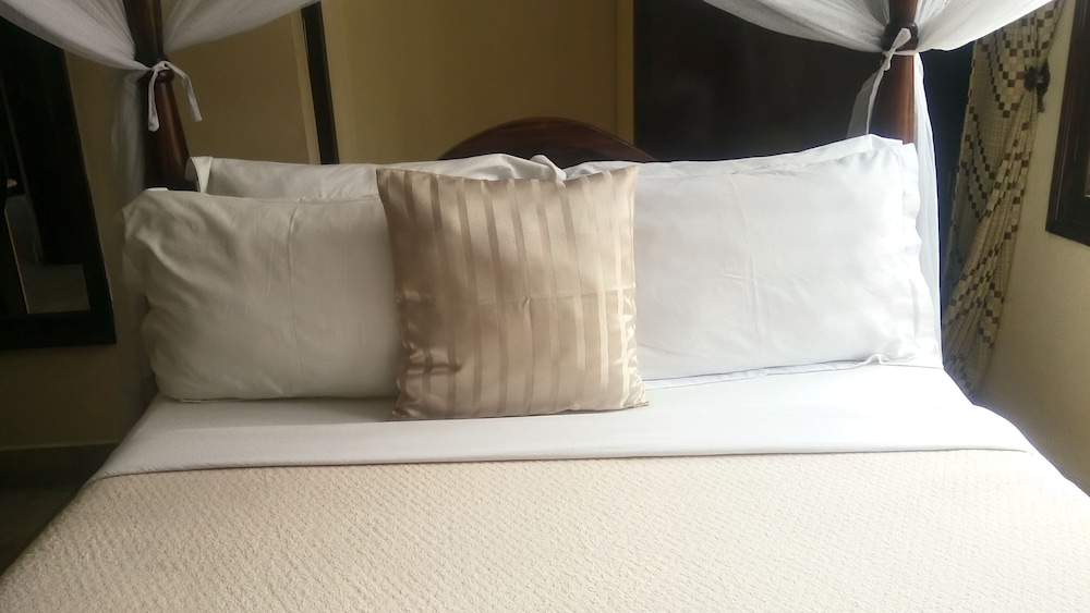 Basic Double Room, Non Smoking photo 3