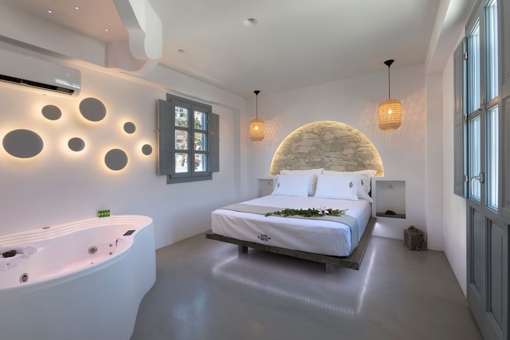 King Suite with Spa Bath