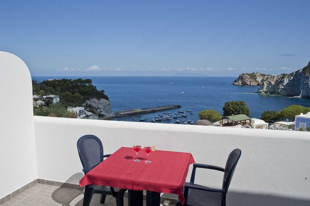 Double Room, Sea View - Photo 4