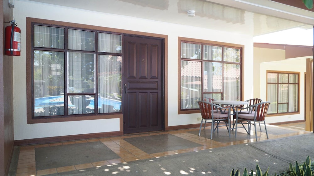 Standard Villa, 2 Bedrooms, Accessible, Pool View photo 2