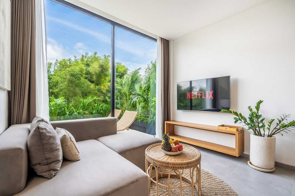 One Bedroom Suite with Terrace