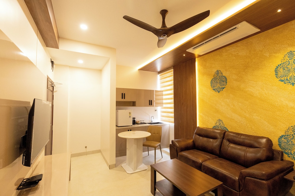 Elite Studio Suite