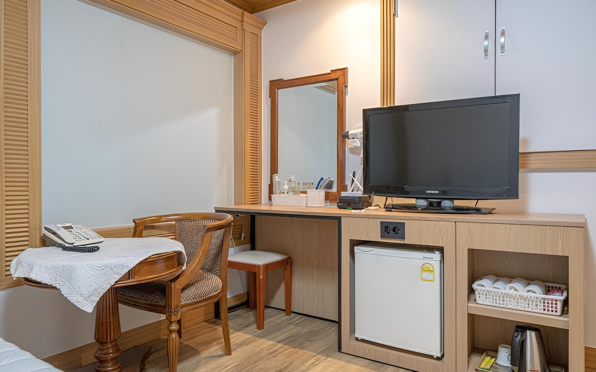 Room (Suite room (twin)) - Photo 3