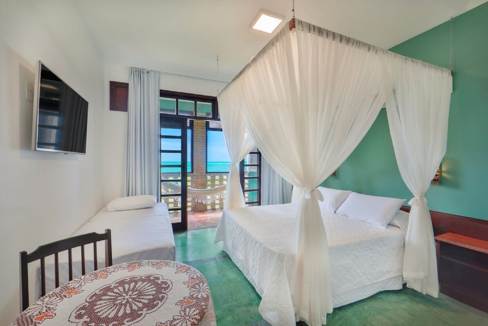 Room, Sea View