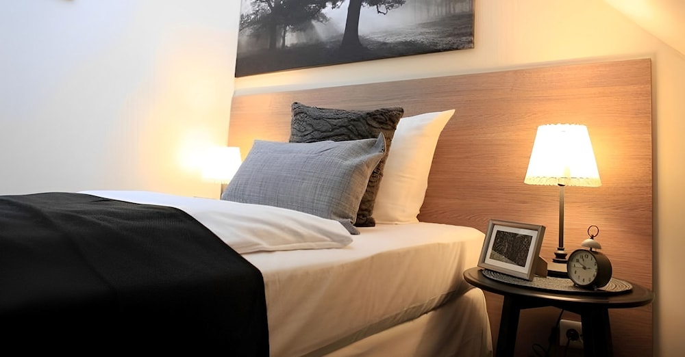 Single Room, Shared Bathroom