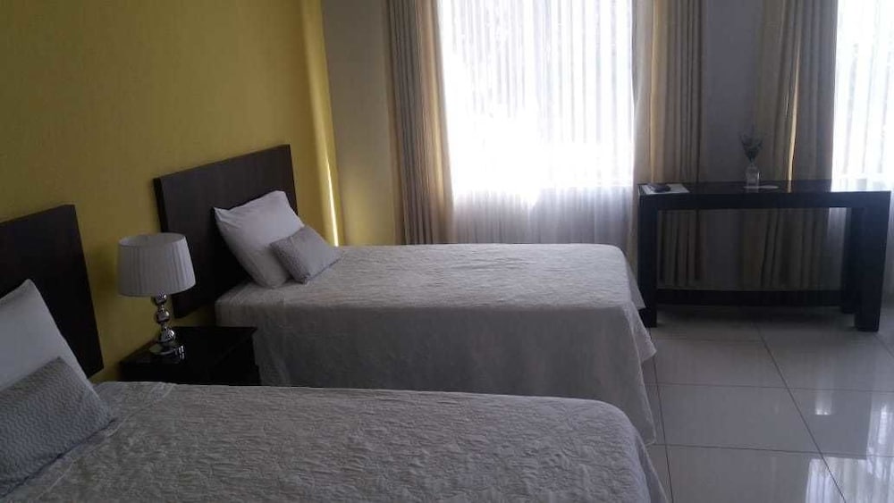Standard Twin Room photo 2