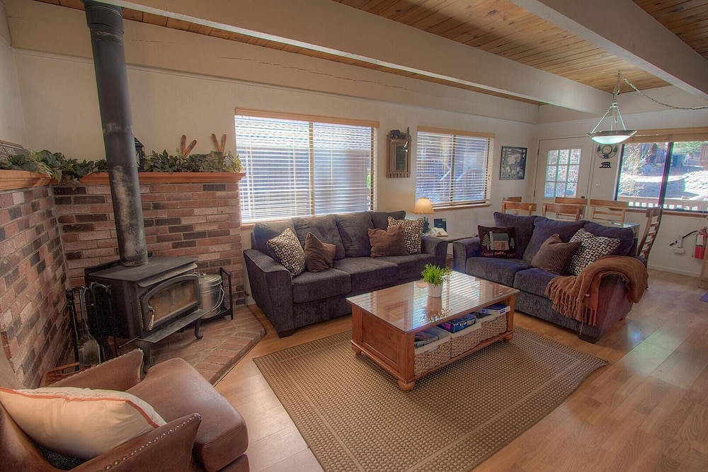 Cabin, 3 Bedrooms photo 1