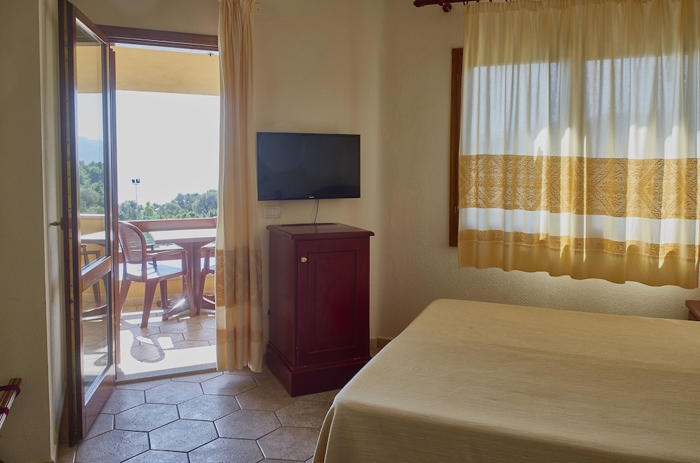 Standard Double Room - Photo 1