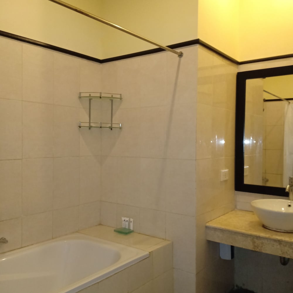 Standard Room (Double Bed) - Photo 5