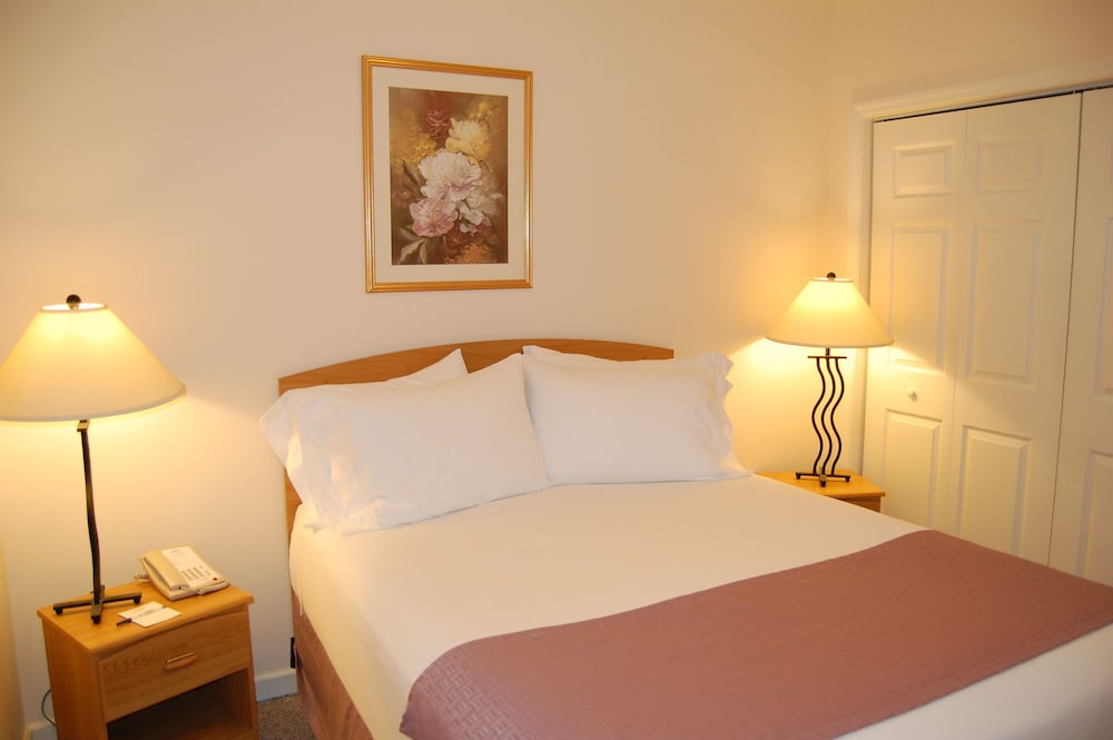 Deluxe Suite, 2 Queen Beds, Non Smoking (Two-Bedroom) - Photo 4