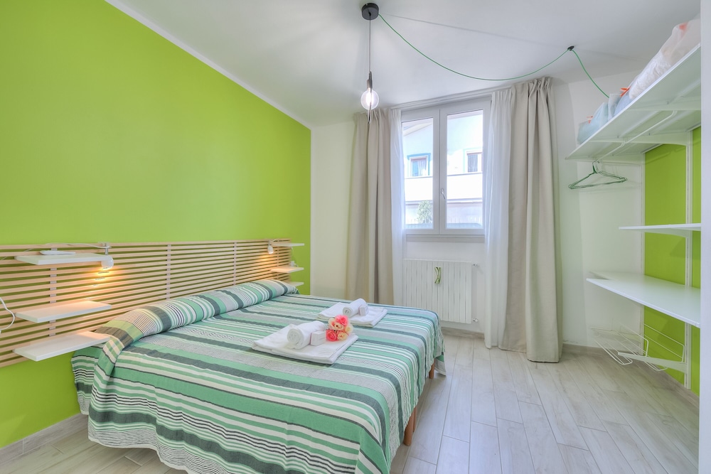 Family Apartment, 2 Double Beds (Appartamento Bassanella 700m From)