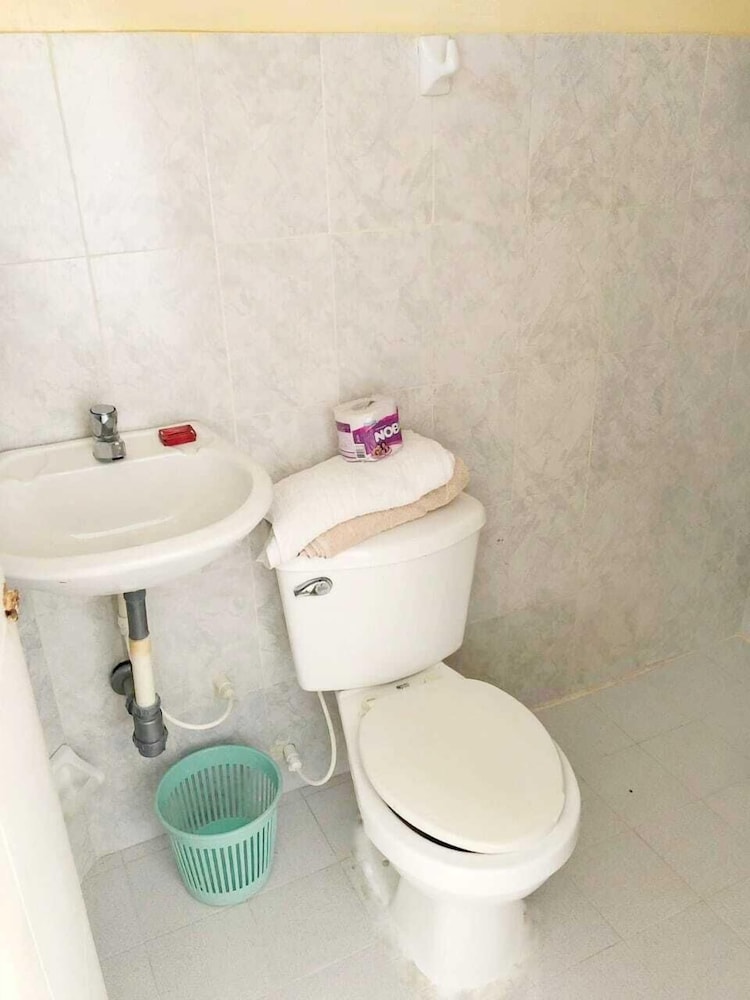 Twin Room, Shared Bathroom photo 1
