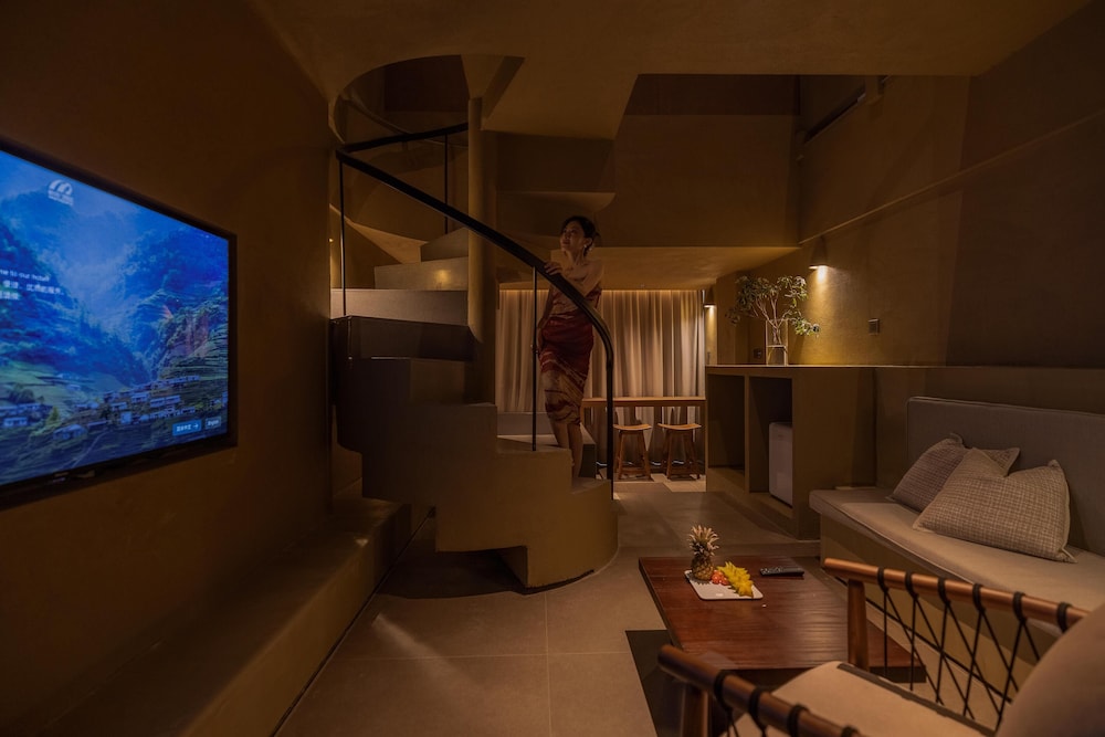 Signature Duplex, City View