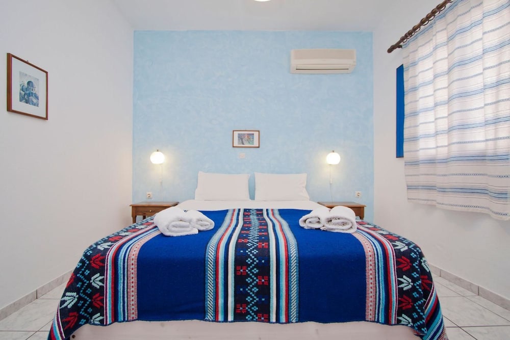 Superior One Bedroom Apartment with Caldera View - Photo 11