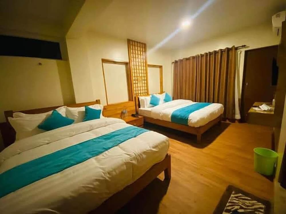 Deluxe Double Room, 2 Double Beds, Non Smoking, Balcony photo 2