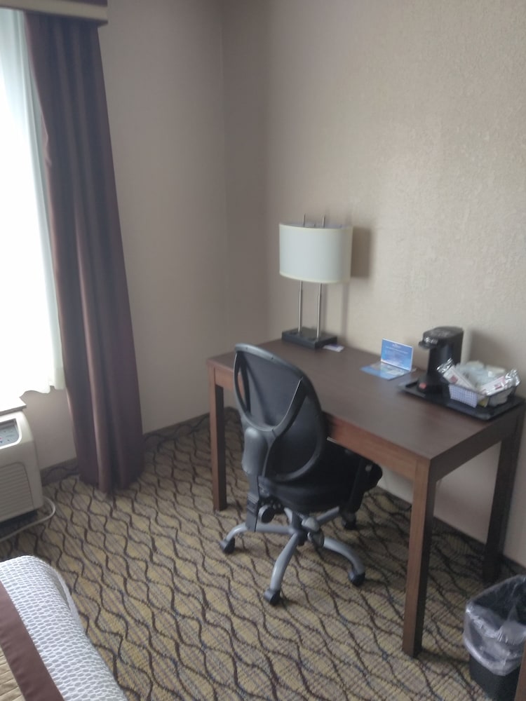 Room, 2 Queen Beds, Non Smoking photo 3