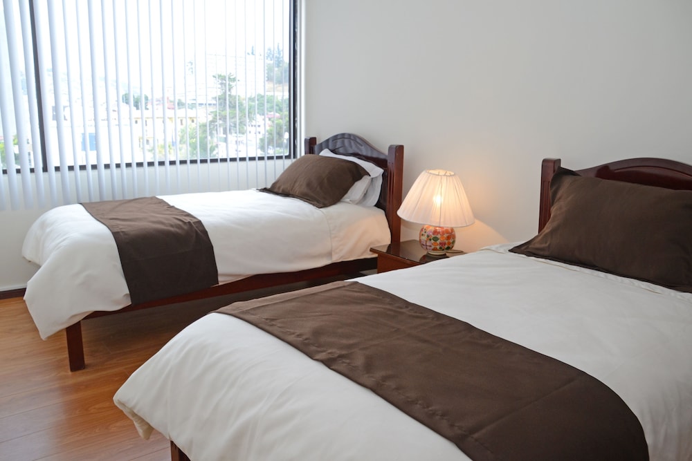 Deluxe Suite, 1 Bedroom, Accessible, City View
