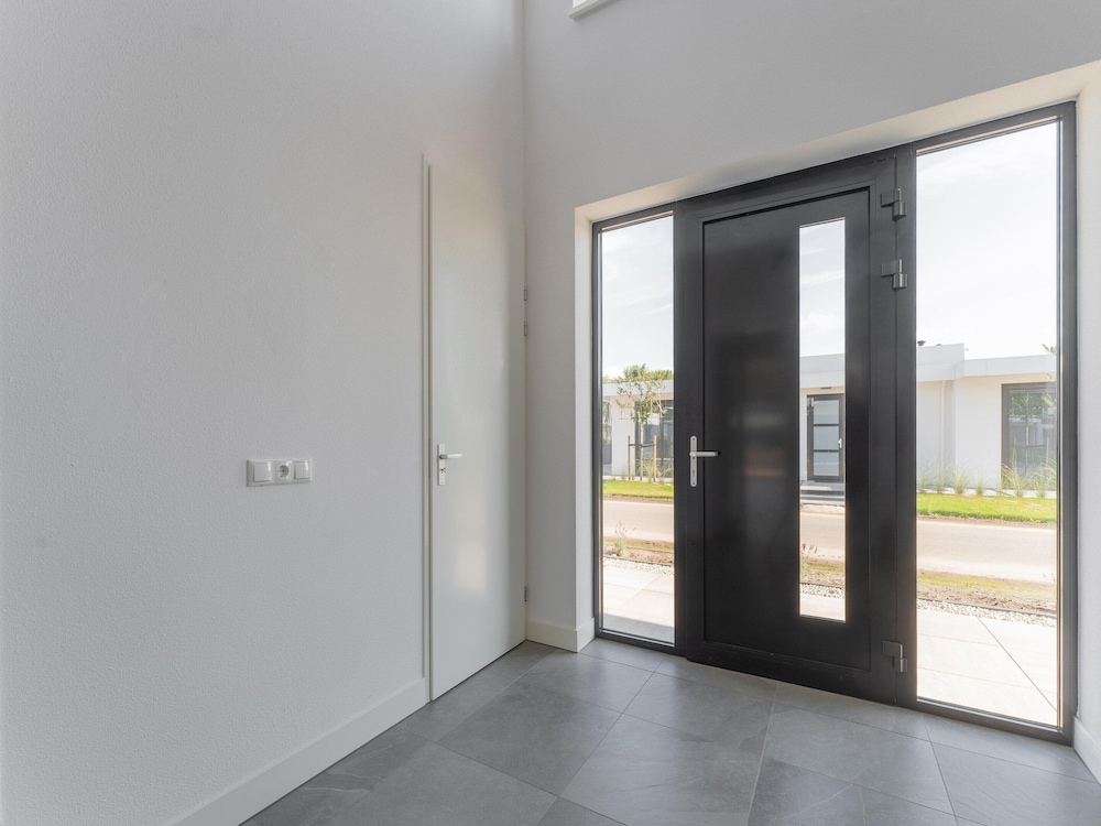 Villa photo 2