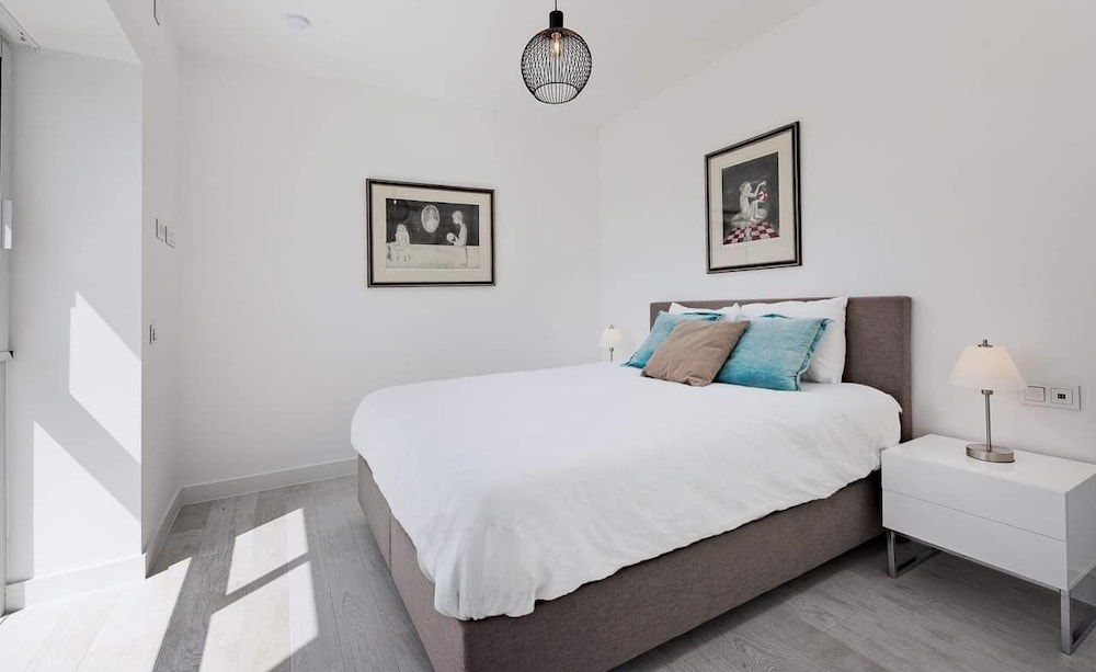 Apartment, 2 Bedrooms, Accessible photo 3