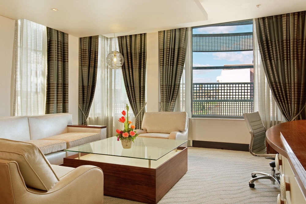 Room - Photo 1
