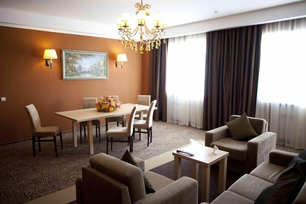 Deluxe Room, 2 Bathrooms photo 2