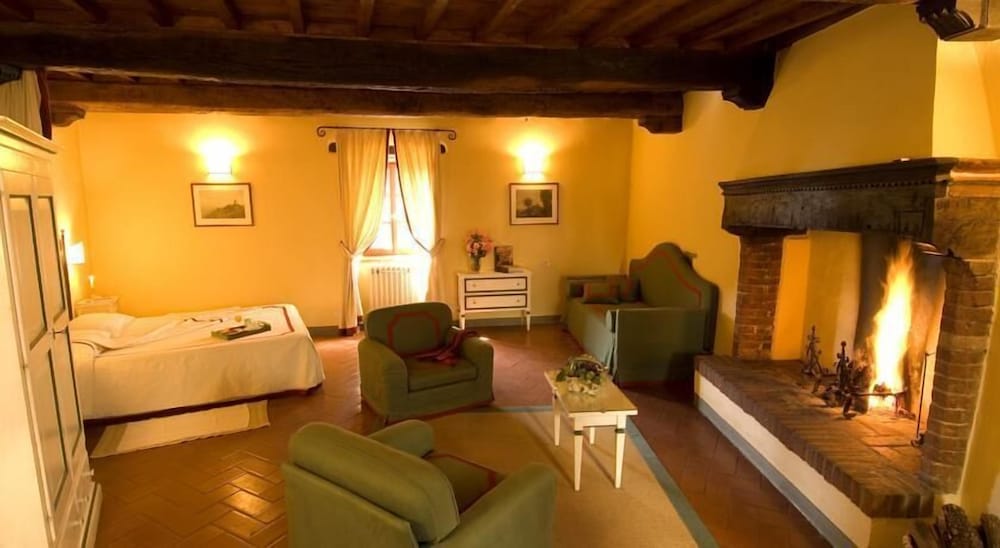 Superior Double Room, Fireplace photo 2