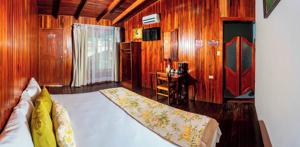 Deluxe Double Room photo 3