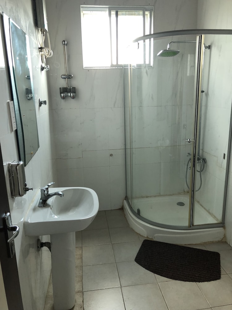 Single Room, 1 Large Twin Bed, Non Smoking photo 3