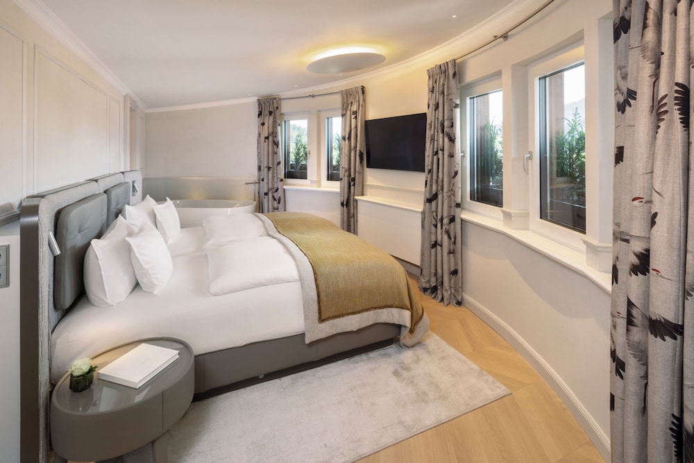 Double Room (Apartment Penthouse V)