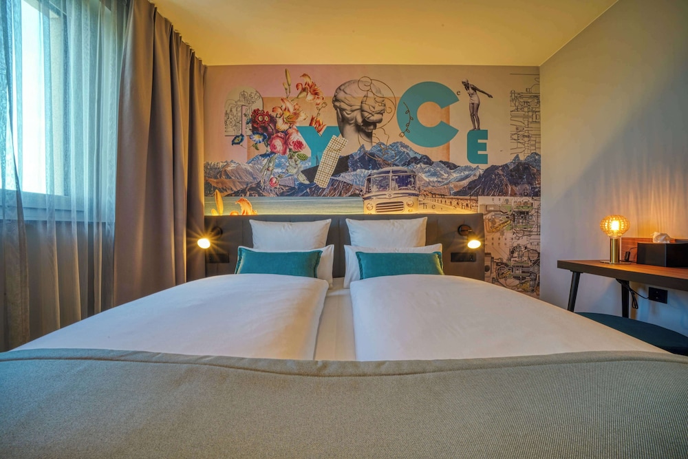 Standard Room, 1 Double Bed, Accessible photo 2