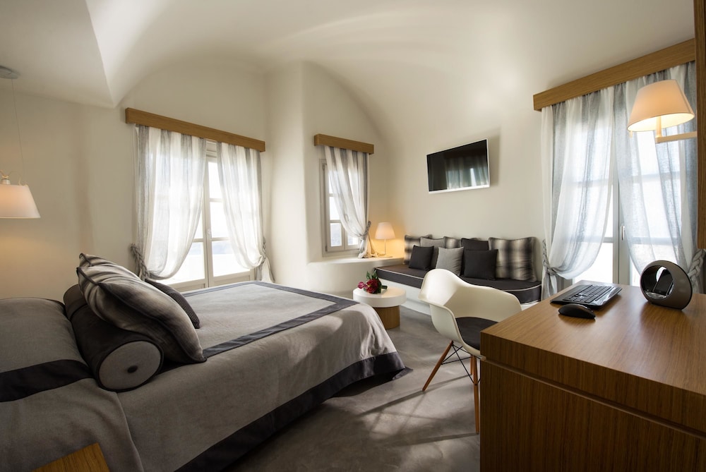 Honeymoon Suite