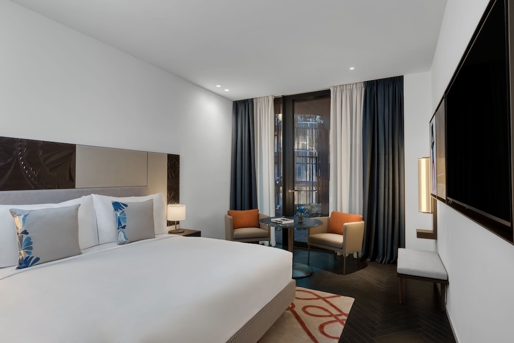 Room, 1 King Bed (View)