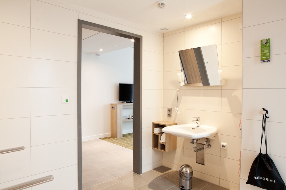 Room, 1 Queen Bed, Accessible