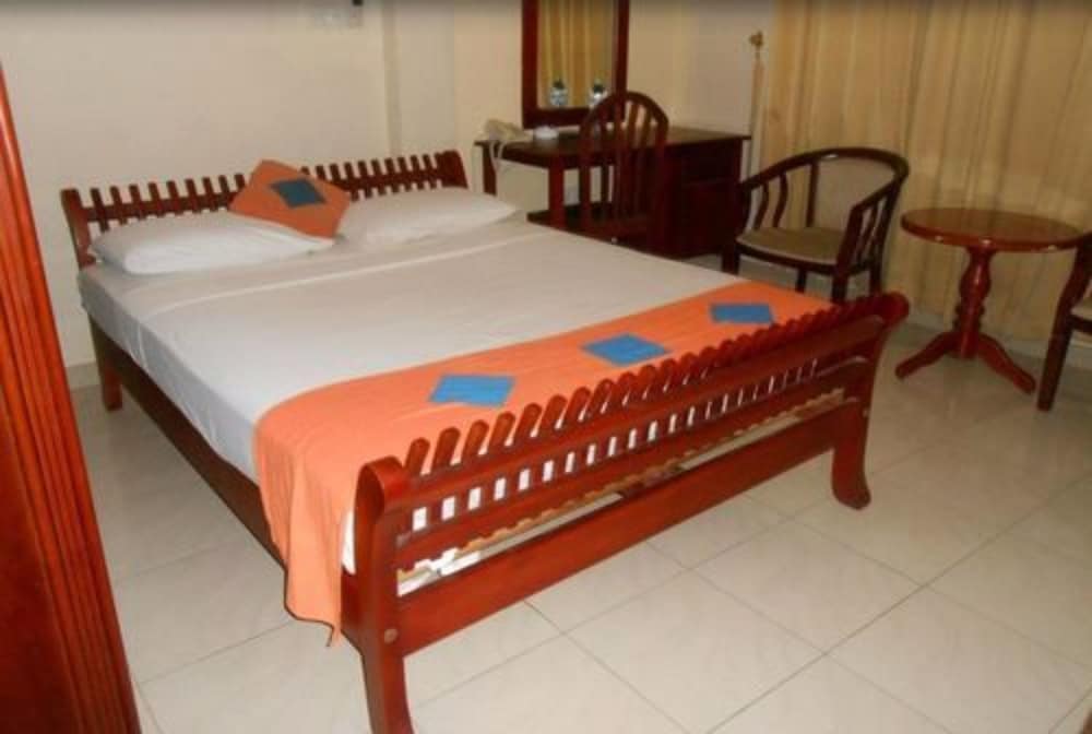Basic Double Room, 1 Bedroom, Non Smoking, Garden View photo 3