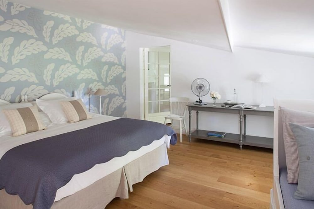 Double or Twin Room (Lys) photo 1