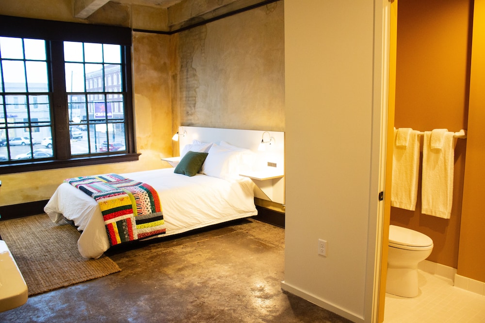 Second Floor West