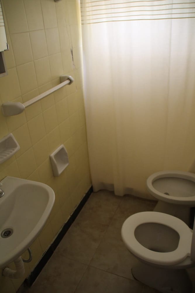 Standard Twin Room, 2 Twin Beds, Non Smoking photo 3