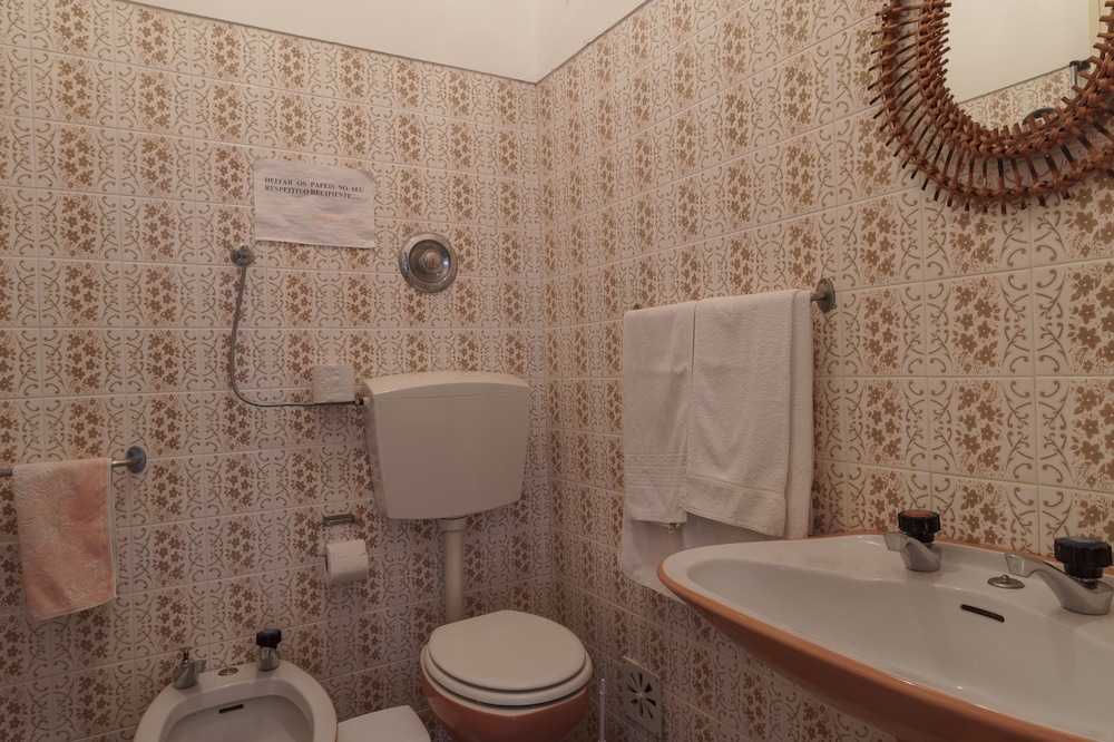 Apartment, 2 Bedrooms, Balcony photo 3