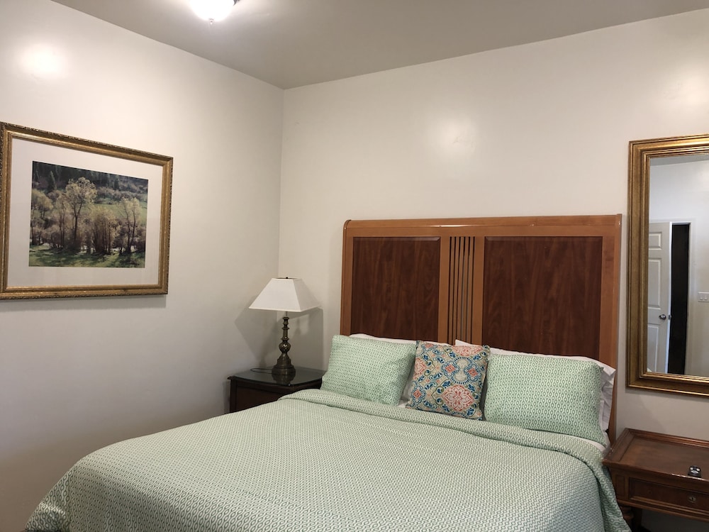 Deluxe Room, Multiple Beds, Jetted Tub, Garden Area