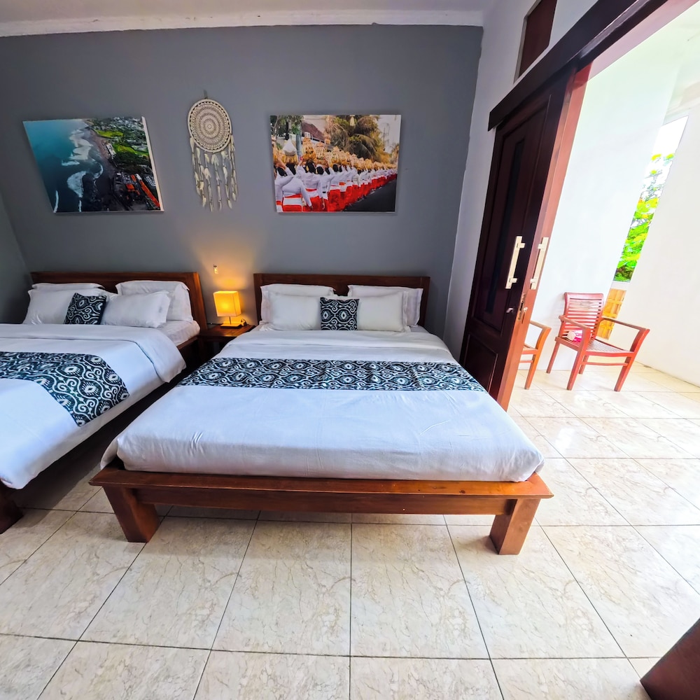 Family Room - Photo 13