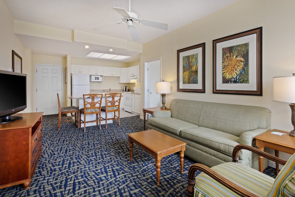 Suite, 1 Bedroom, Marina View - Photo 3