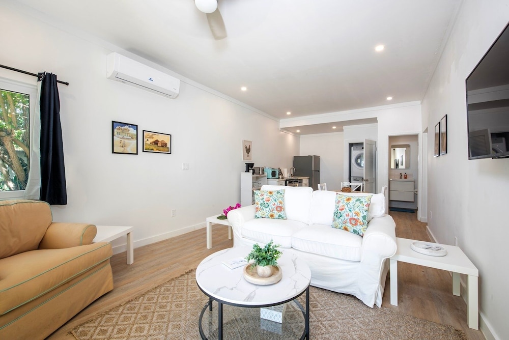 Condo, 1 Bedroom
