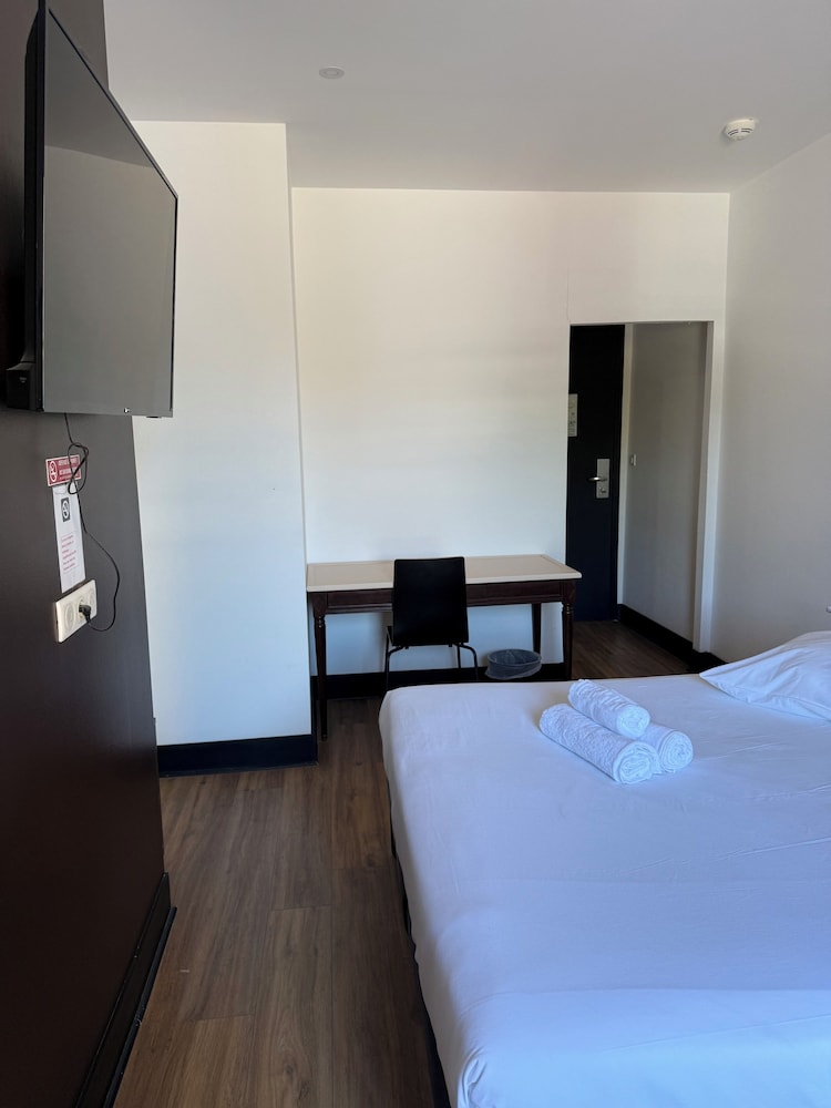 Comfort Double Room, City View