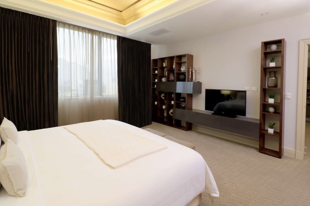 Suite, 1 Bedroom thumbnail 6