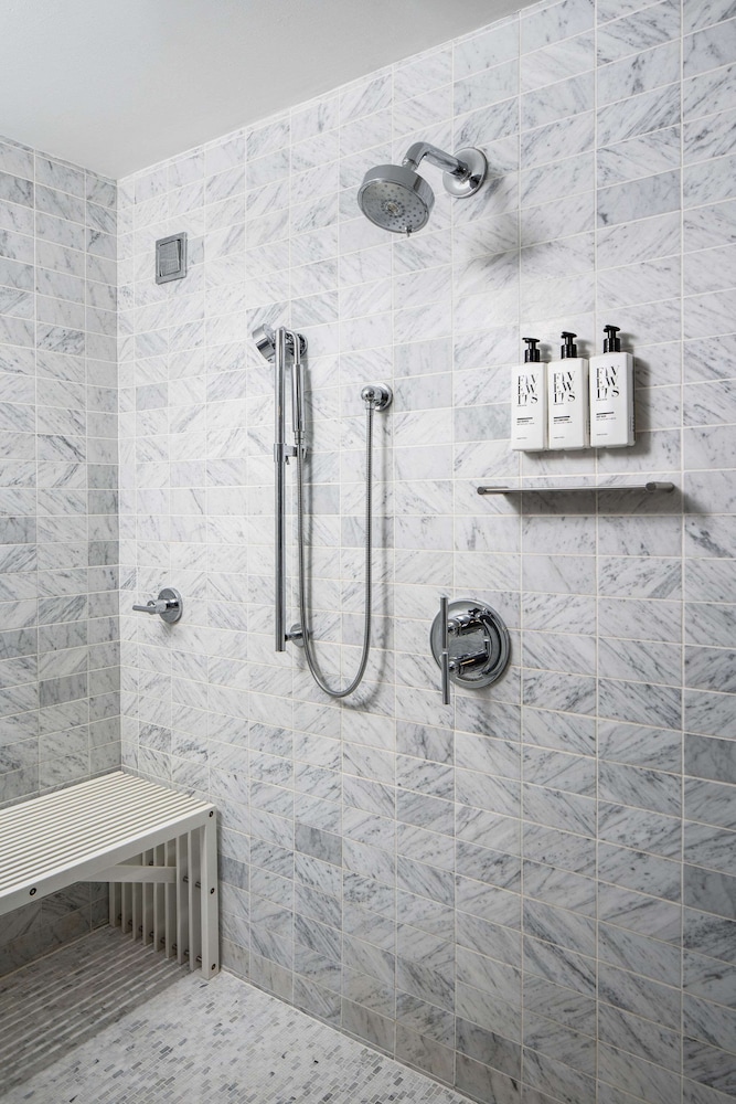 Studio Suite (Tribeca Suite)