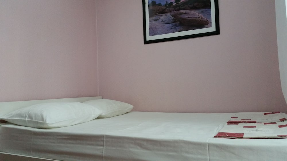 Economy Double Room, Shared Bathroom photo 1