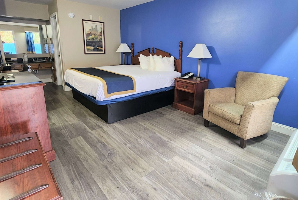 Room, Accessible - Photo 1